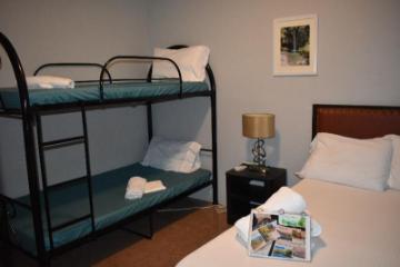 Seaside Traveler's Inn sleep 4 guests